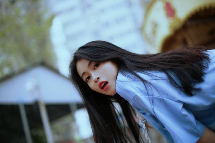 想不出来-浙江省·杭州市·上城区-抖音微博b站小红书-适合各种拍摄风格，擅长情绪类，有五年拍摄经验，策划能力强点子多审美好，有志同道合的朋友可以一起玩