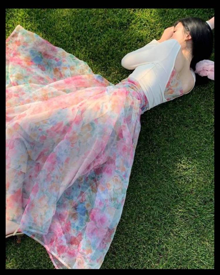 福雲-广东省·深圳市·宝安区--提供以下服装中的一件或多件，在深圳海边进行静态照片拍摄和视频拍摄，妆容需要自行解决，麻豆净身高需要166cm以上，有机会获得打印相片一张。