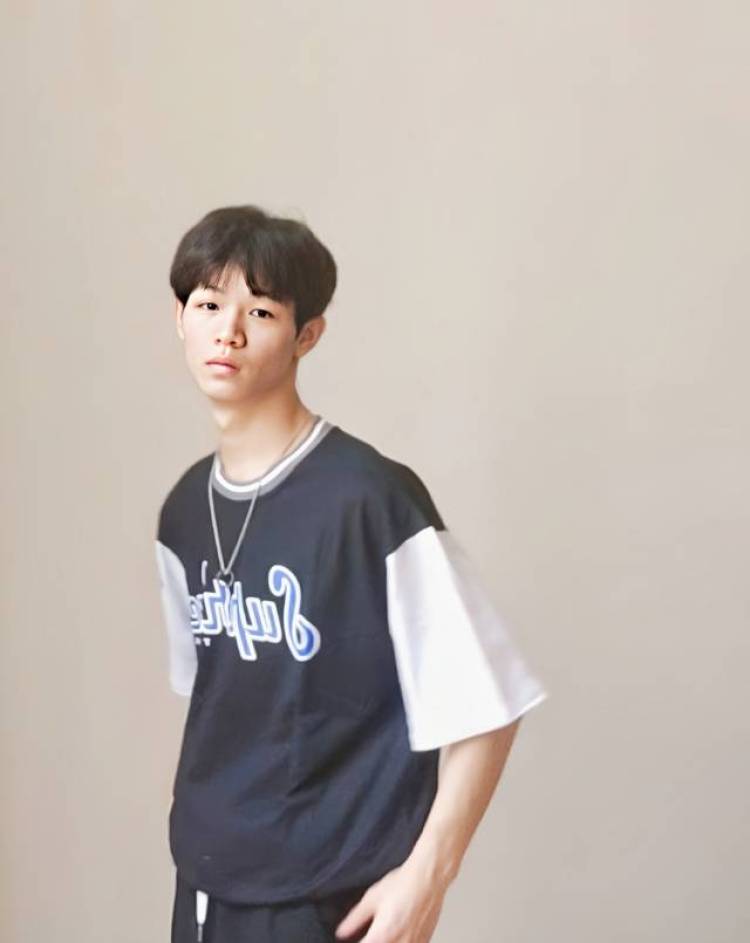 约拍 寄拍 淘宝  都可以找我，多种风格都适合，也可以加我详