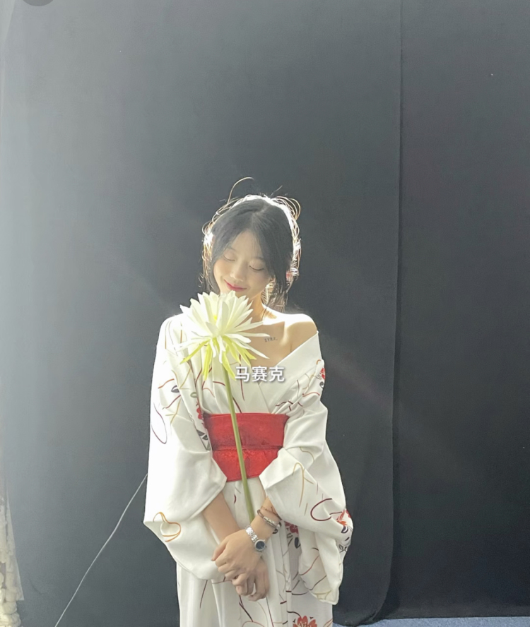 乖乖-云南省·保山市·腾冲市--寄拍模特 身高165 体重46 风格百搭 价格便宜 效果好tb pdd都可
