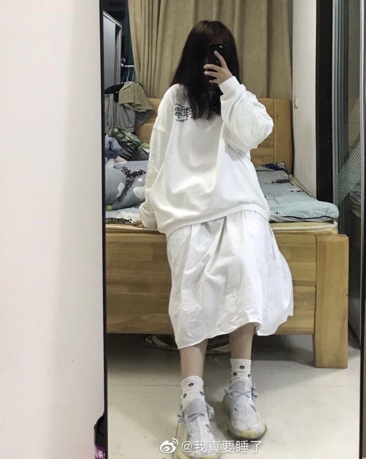 悅-浙江省·杭州市·上城区--我是新人 想做服装寄拍 平常对穿搭也有一定的风格选择 服装寄拍希望可以联系我 谢谢