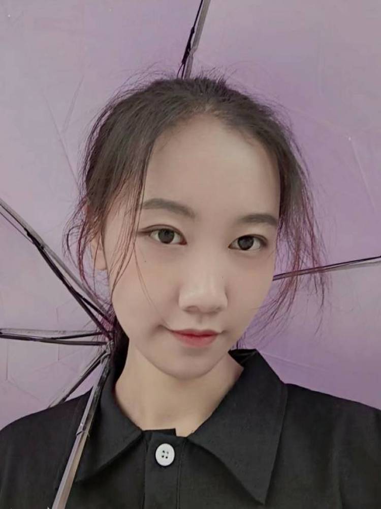 妹儿~-广东省·广州市·白云区--173/56会笑，可盐可甜。希望可以约能出片质量好的摄影师。可以尝试各种风格，人好说话。但是谈好了后绝对不能放鸽子!!欢迎优秀的摄影师联系～