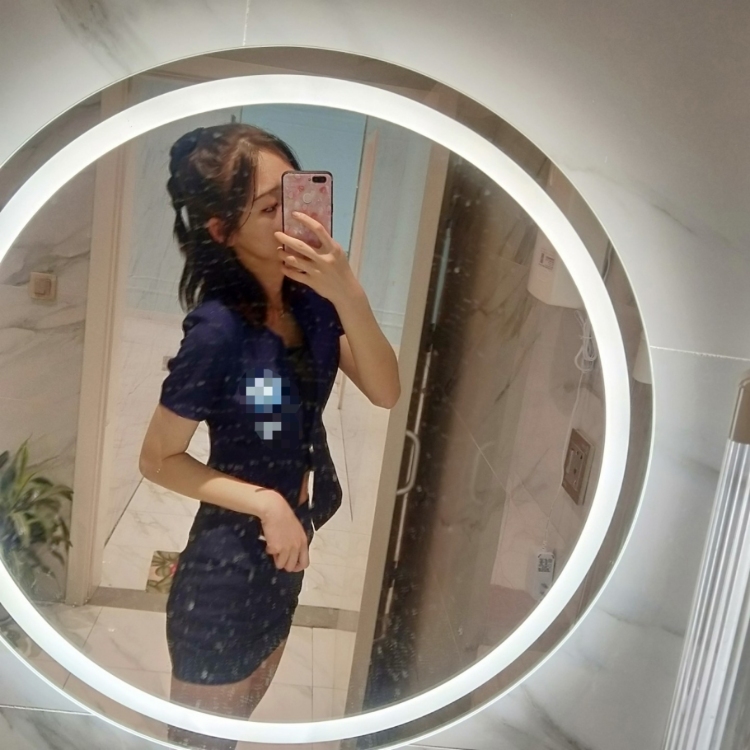 乐多-陕西省·西安市·灞桥区-快手-自我感觉良好   身高170   体重97   可以穿s码的衣服  可盐可甜
