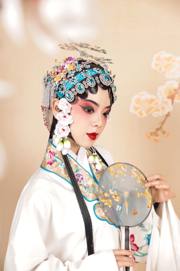 地点：成都内都可以风格：小清新 可爱 汉服 戏曲等都可以（
