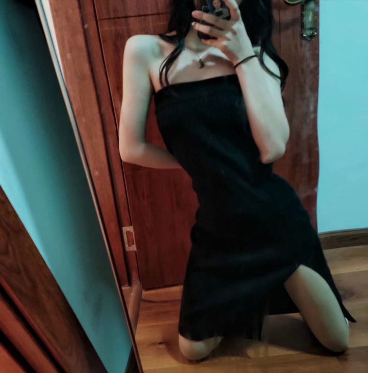 可可-重庆市·重庆市·九龙坡区--身高165cm 体重45kg 21届表演艺术生，唱歌跳舞台词演戏都会，会拍照，会摆姿势，会p图，可甜可盐，各种风格都可，性格活泼开朗，诚实守信，有什么意见也可以提，小视频合作可以找我，需要长期合作