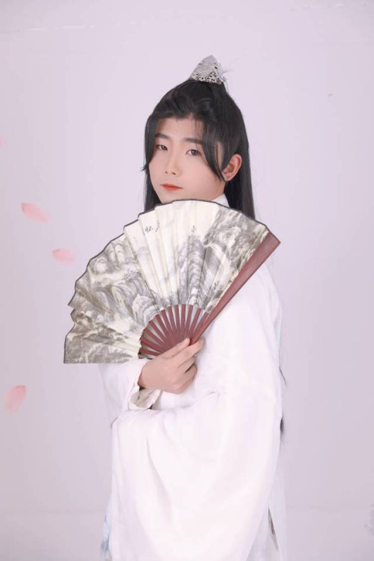加块芝士片-陕西省·西安市·莲湖区-快手-素人模特 有着极好素质 可以拍快手或者抖音返片6张就行   可以长期合作 能报销车费就行只限西安市
