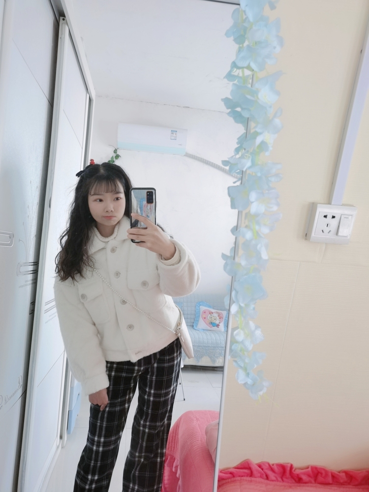 小西-广东省·广州市·番禺区--素人女生第一次在这里约拍，想找女摄，净身高158，44kg，四肢纤细娃娃脸，日系甜美或者其他风格都可尝试