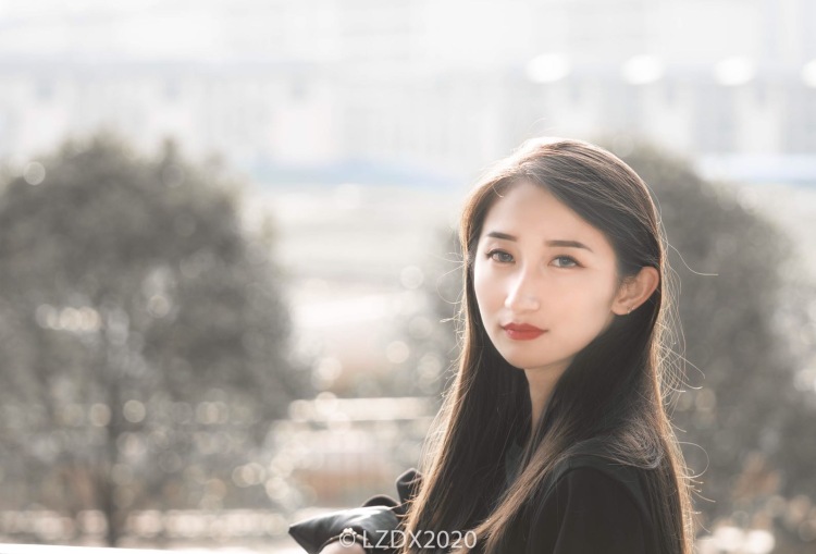 希望互免 昆明近郊或市内均可地点具体协商 需要自备服装/妆