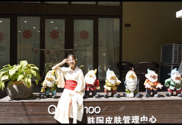 圆-山东省·青岛市·市南区--圆圆 身高172 体重46  三围72  62  80  鞋码38 青岛职业模特 除人体漏点商务外可接各种风格 期待合作