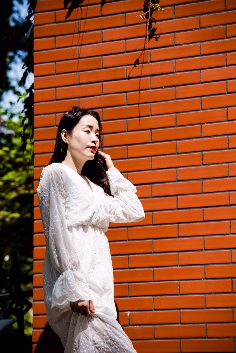 女子的气质固然重要但也要认清自己的命运，“运”尚可左右，“命