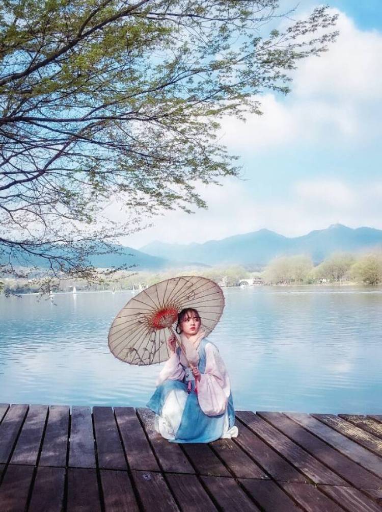 方建文-浙江省·杭州市·西湖区--约拍模特，素人都可，时间一般在周末。欢迎加入《贴近浙江》系列。