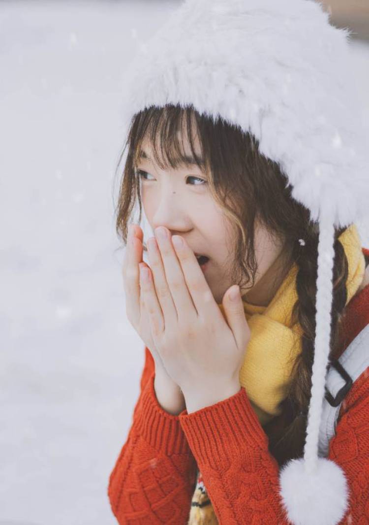 不拿拿-江苏省·南京市·玄武区--长期有效职业摄影师，各类风格都拍想拍点流行的，风格强烈的照片希望合作，不矫情，不做作精修9张以上全送