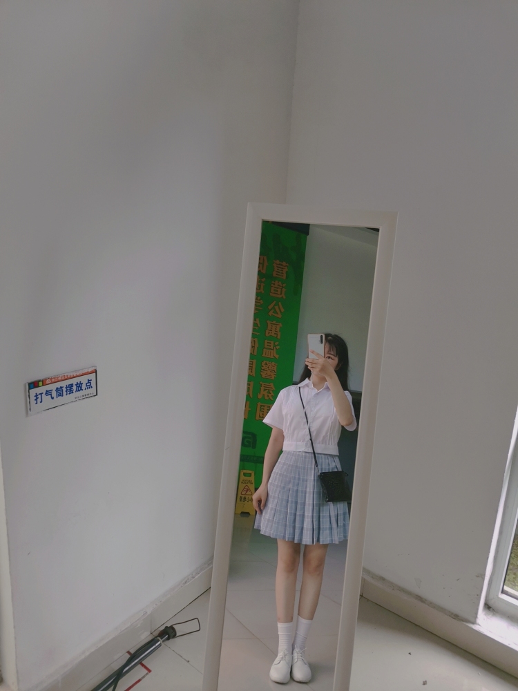 小西-广东省·广州市·番禺区--素人女生第一次在这里约拍，想找女摄，净身高158，44kg，四肢纤细娃娃脸，日系甜美或者其他风格都可尝试