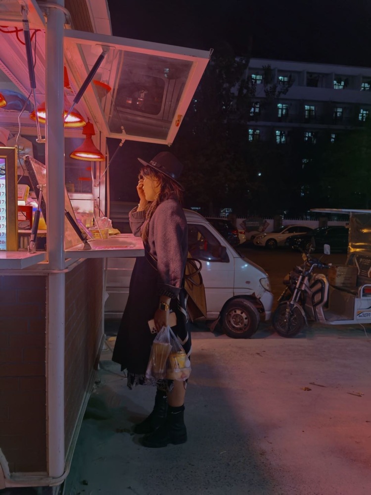 白宗-天津市·天津市·河北区-次白总-喜欢拍照 风格:古风 民族风 酷 都可以驾驭 微胖 接受寄拍
