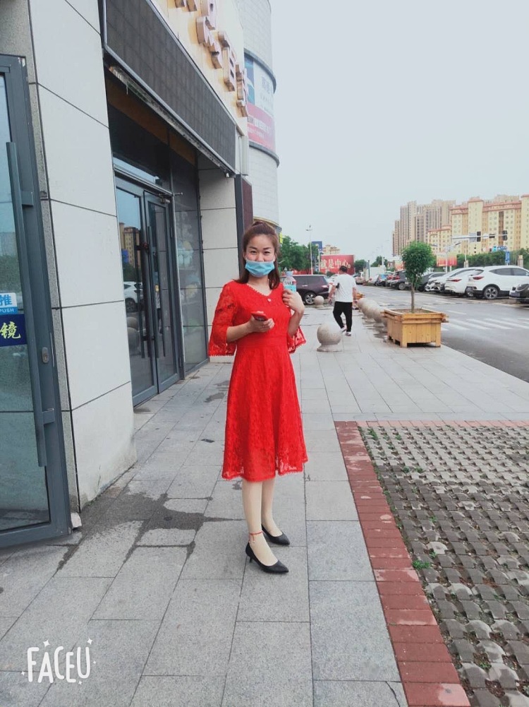 洋洋女王-山东省·德州市·德城区-抖音，微博，快手，小红书-新手，第一次约！可咸可甜、拒绝漏点！喜欢外景，希望可以互相学习