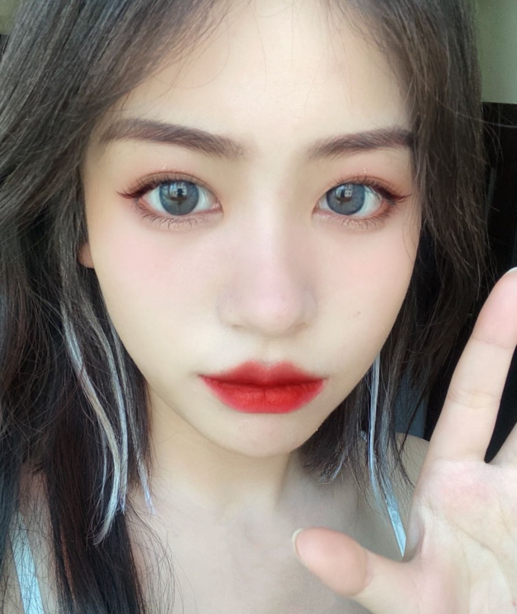可可-重庆市·重庆市·九龙坡区--身高165cm 体重45kg 21届表演艺术生，唱歌跳舞台词演戏都会，会拍照，会摆姿势，会p图，可甜可盐，各种风格都可，性格活泼开朗，诚实守信，有什么意见也可以提，小视频合作可以找我，需要长期合作